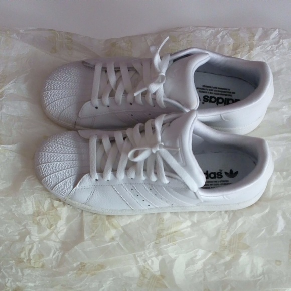 adidas Shoes - All white Adidas Originals